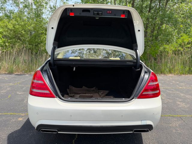 2010 Mercedes-Benz S-Class S550 4MATIC - 23031155 - 32
