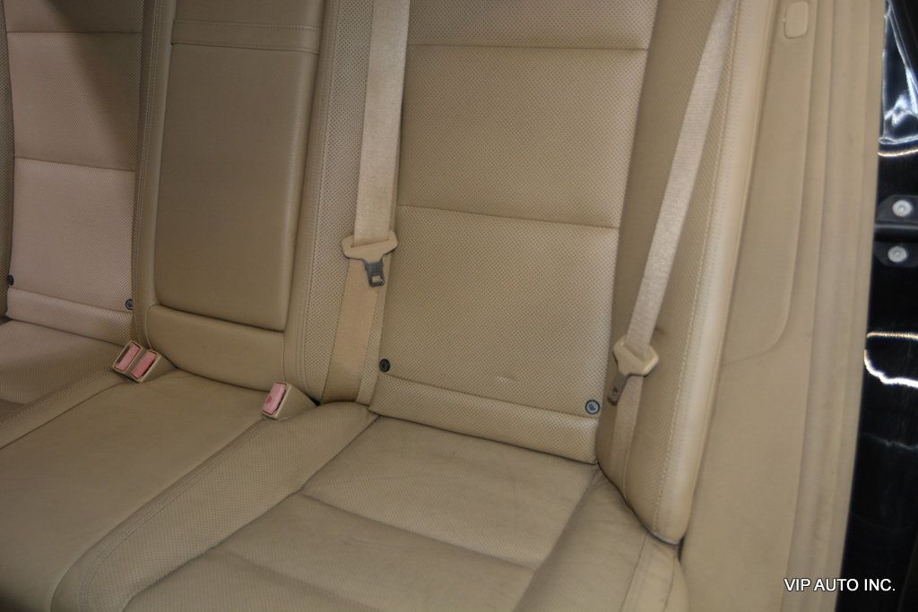 2010 Mercedes-Benz S-Class S550 4MATIC - 23002712 - 24