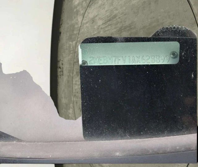 2010 Mercury Grand Marquis 4dr Sedan LS - 22980001 - 10