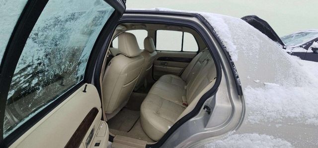 2010 Mercury Grand Marquis 4dr Sedan LS - 22980001 - 6