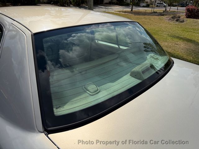 2010 Mercury Grand Marquis LS Sedan Ultimate Edition - 22985262 - 15