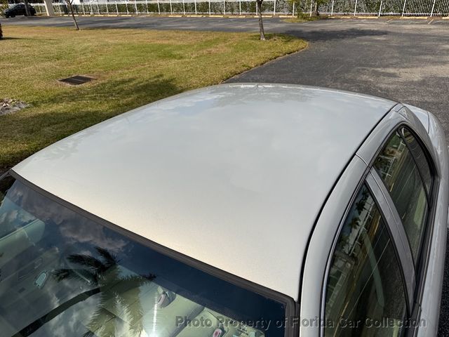 2010 Mercury Grand Marquis LS Sedan Ultimate Edition - 22985262 - 16