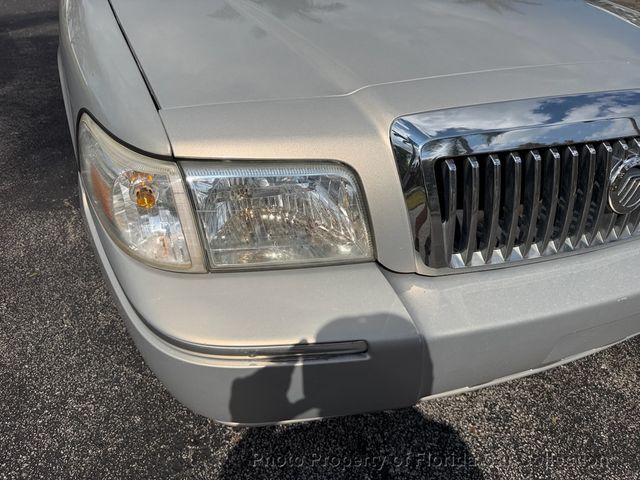 2010 Mercury Grand Marquis LS Sedan Ultimate Edition - 22985262 - 18