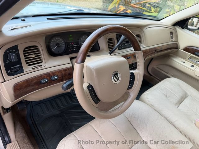 2010 Mercury Grand Marquis LS Sedan Ultimate Edition - 22985262 - 24