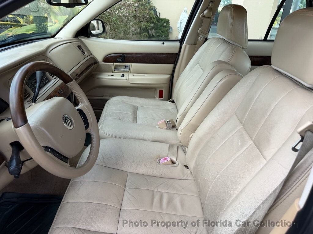 2010 Mercury Grand Marquis LS Sedan Ultimate Edition - 22985262 - 25