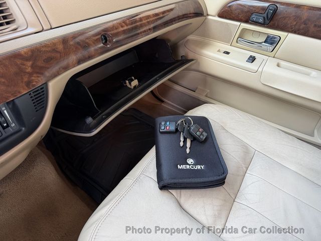 2010 Mercury Grand Marquis LS Sedan Ultimate Edition - 22985262 - 43