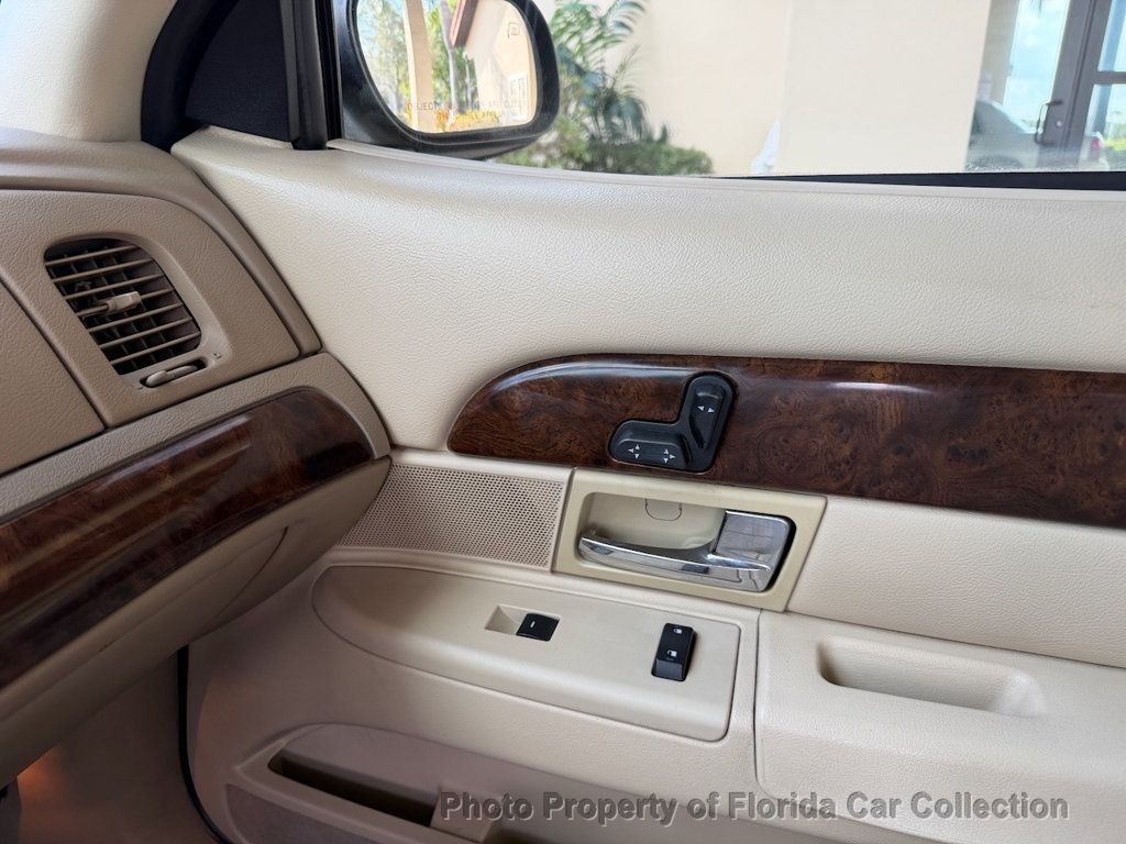 2010 Mercury Grand Marquis LS Sedan Ultimate Edition - 22985262 - 53