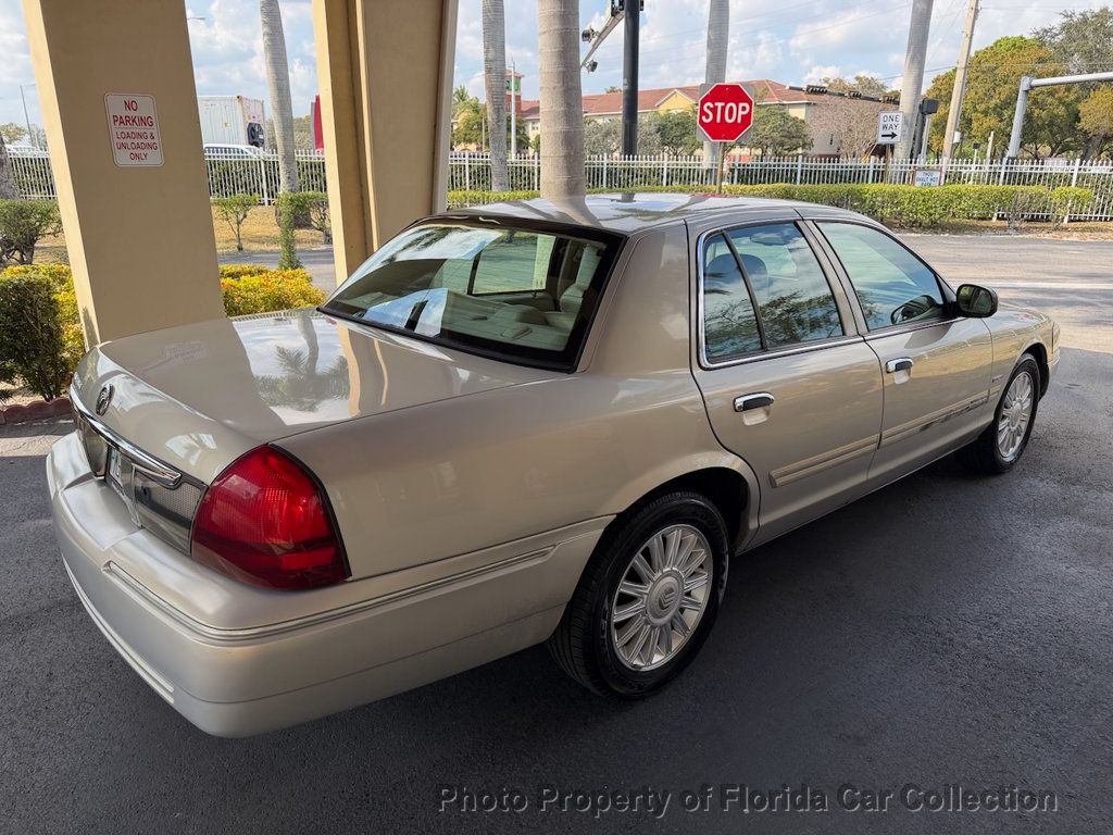 2010 Mercury Grand Marquis LS Sedan Ultimate Edition - 22985262 - 59