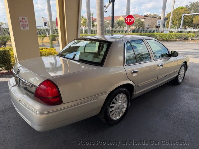 2010 Mercury Grand Marquis LS Sedan Ultimate Edition - 22985262 - 59