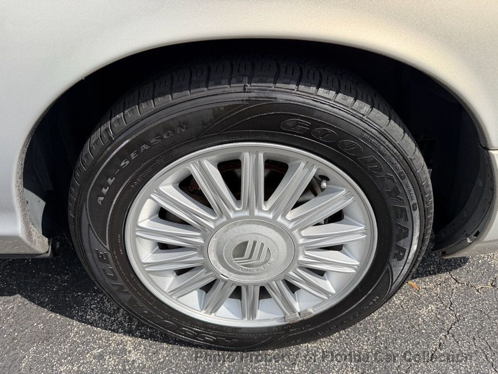 2010 Mercury Grand Marquis LS Sedan Ultimate Edition - 22985262 - 65