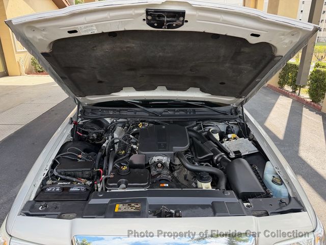 2010 Mercury Grand Marquis LS Sedan Ultimate Edition - 22985262 - 69