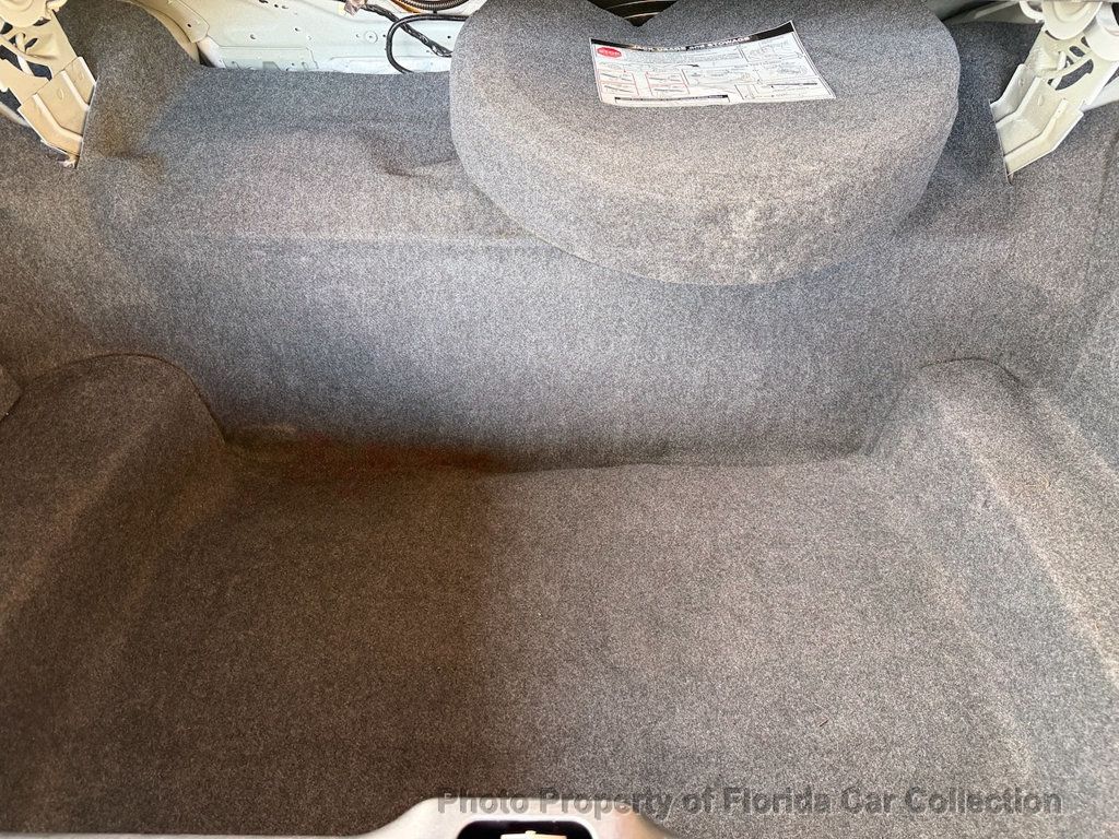 2010 Mercury Grand Marquis LS Sedan Ultimate Edition - 22985262 - 77