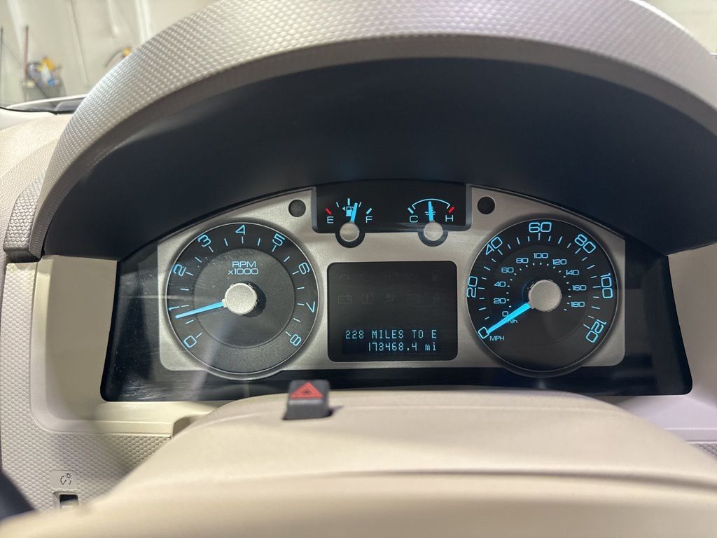 2010 Mercury Mariner FWD 4dr Premier - 23013286 - 14