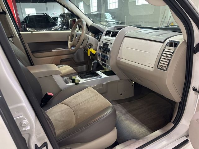 2010 Mercury Mariner FWD 4dr Premier - 23013286 - 38