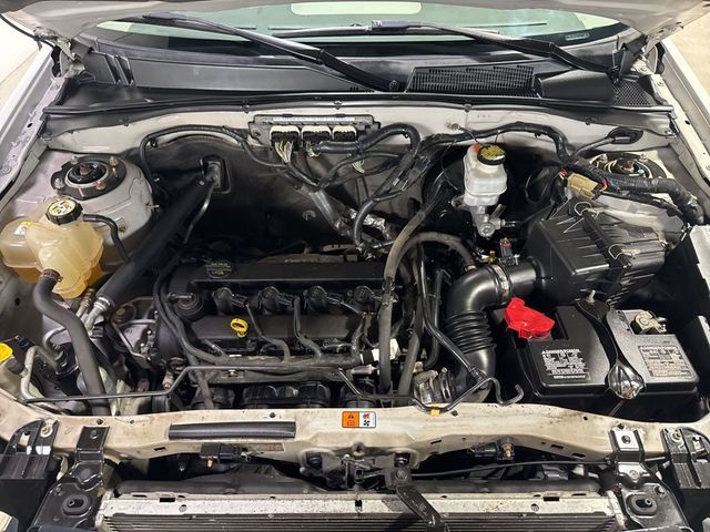 2010 Mercury Mariner FWD 4dr Premier - 23013286 - 41