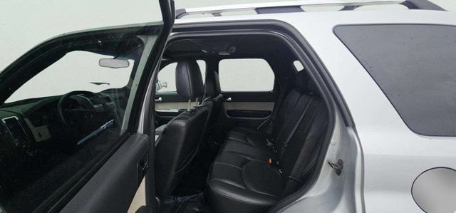 2010 Mercury Mariner FWD 4dr Premier - 22989547 - 6