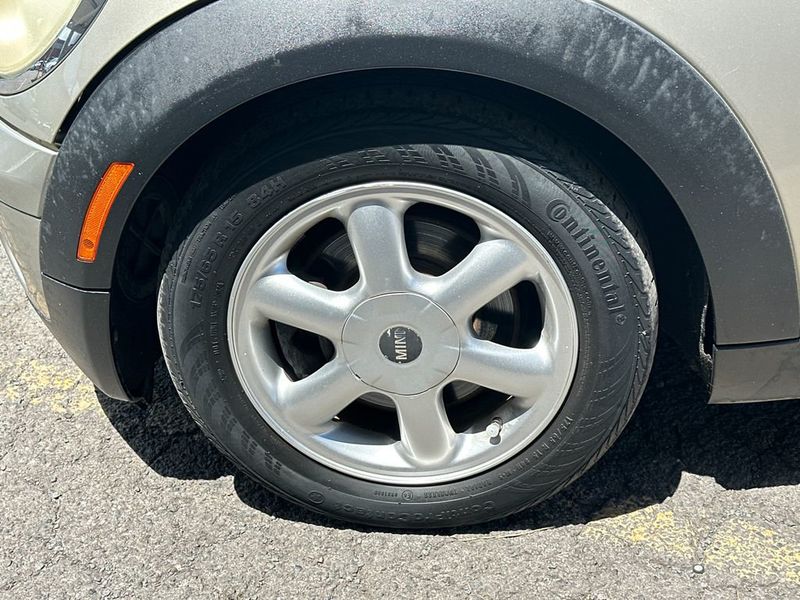 2010 MINI Cooper Hardtop 2 Door   - 23019446 - 11