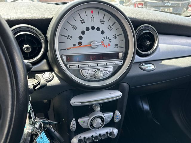 2010 MINI Cooper Hardtop 2 Door   - 23019446 - 15