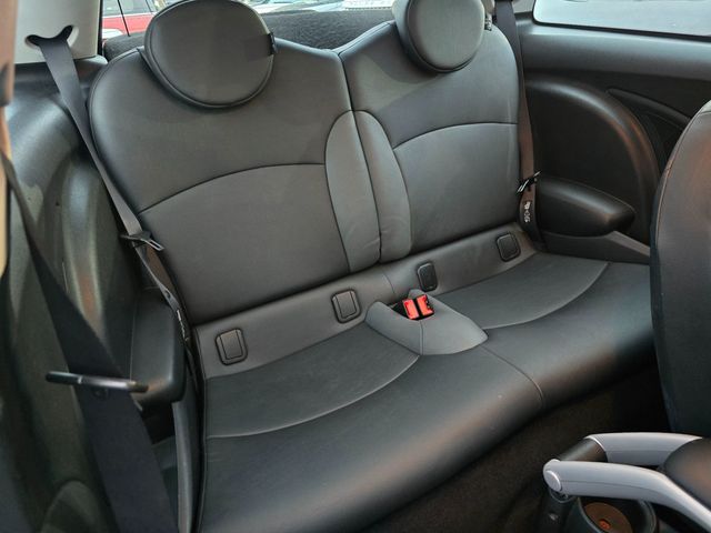 2010 MINI Cooper Hardtop 2 Door  - 23088257 - 15