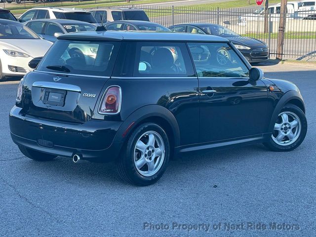 2010 MINI Cooper Hardtop 2 Door 2010 MINI COOPER HARDTOP 1.6L 2D COUPE 6-SPEED 615-730-9991 - 23015011 - 1