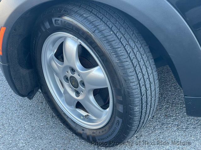 2010 MINI Cooper Hardtop 2 Door 2010 MINI COOPER HARDTOP 1.6L 2D COUPE 6-SPEED 615-730-9991 - 23015011 - 30