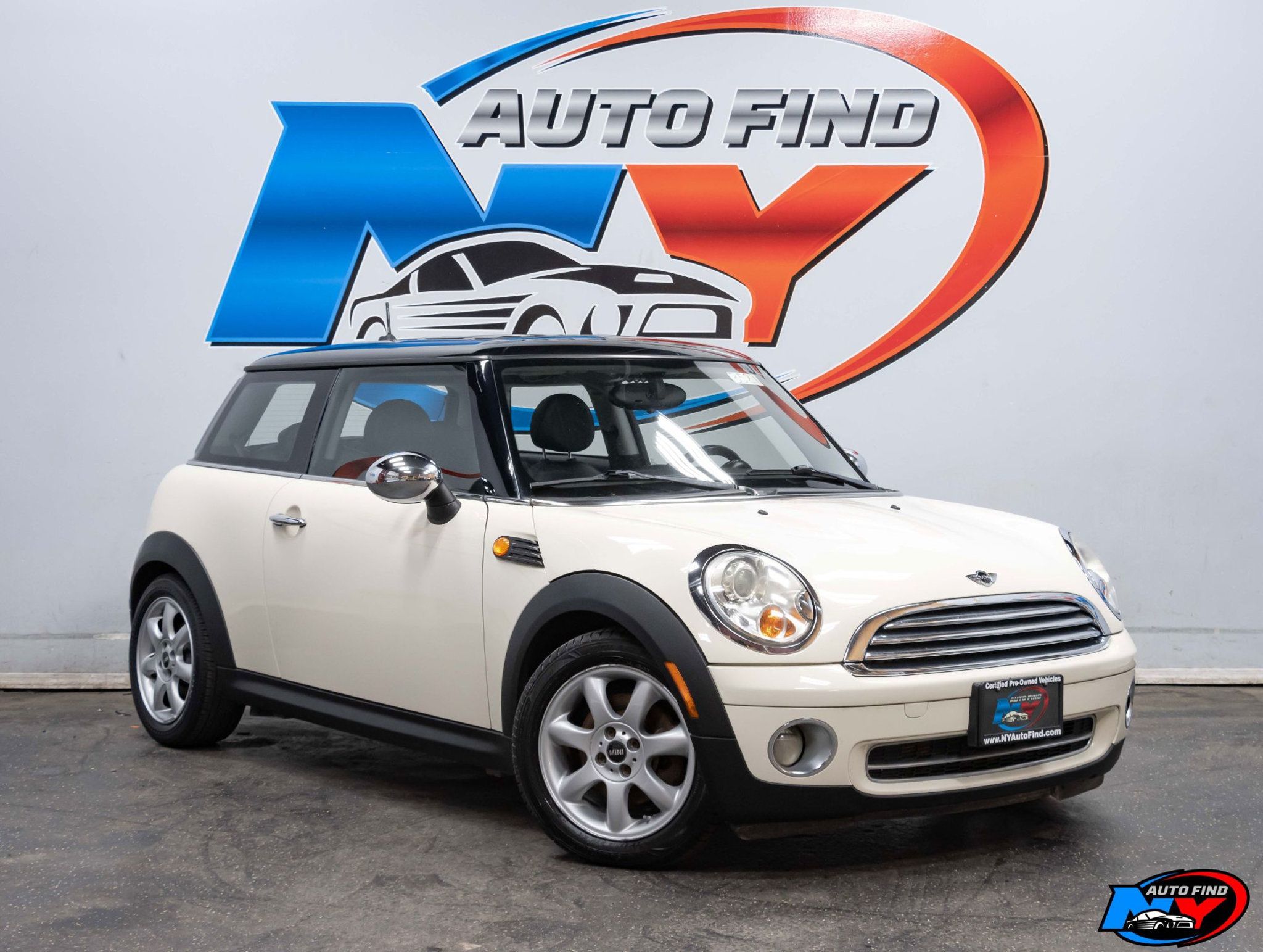 2010 Mini Cooper Hardtop 2 Door photo 6