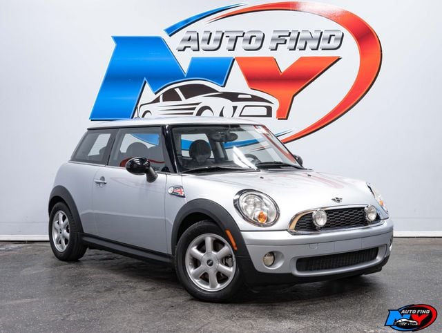 2010 MINI Cooper Hardtop 2 Door CLEAN CARFAX, 6-SPD MANUAL, SPORT SUSPENSION, SPORT SEATS - 22634513 - 5