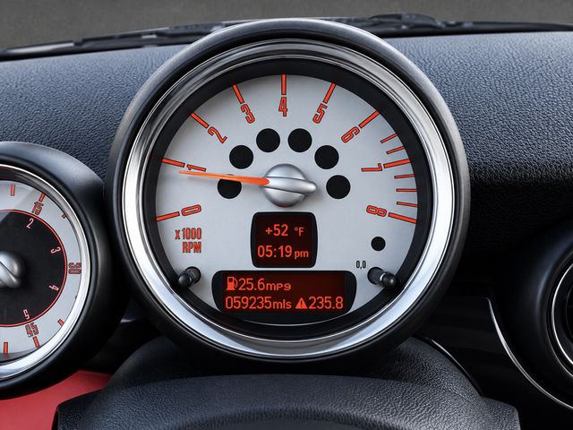 2010 MINI Cooper S Convertible CLEAN CARFAX, CONVERTIBLE, 6-SPD MANUAL, HARMAN KARDON SOUND - 23098694 - 14