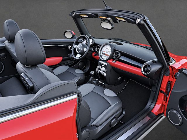 2010 MINI Cooper S Convertible CLEAN CARFAX, CONVERTIBLE, 6-SPD MANUAL, HARMAN KARDON SOUND - 23098694 - 7