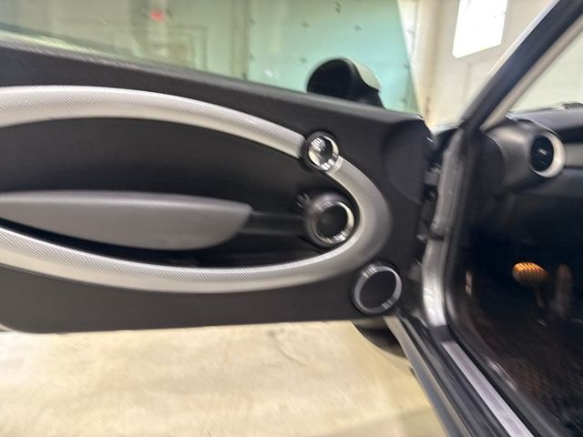 2010 MINI Cooper S Hardtop 2 Door   - 23075824 - 21