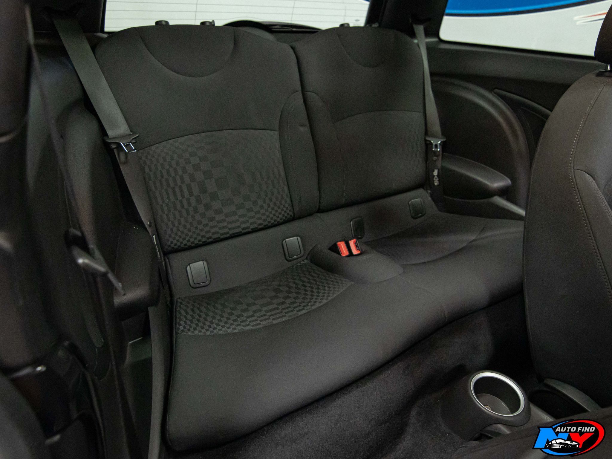 2010 Mini Cooper Hardtop John Cooper Works photo 9