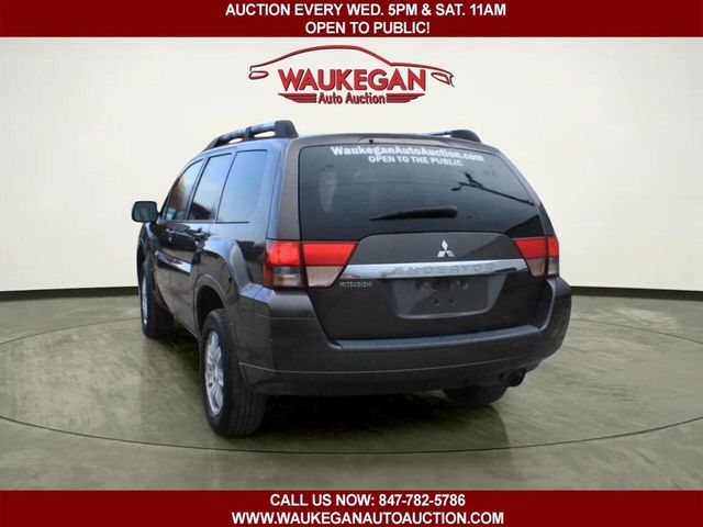 2010 Mitsubishi Endeavor FWD 4dr LS - 23016892 - 4