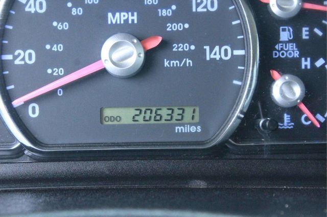 2010 Mitsubishi Endeavor FWD 4dr LS - 23016892 - 7