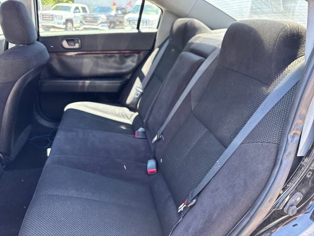 2010 Mitsubishi Galant 4dr Sedan SE - 23036582 - 10