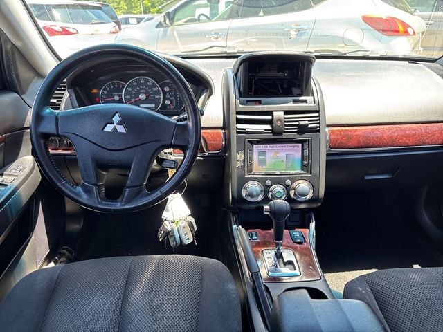 2010 Mitsubishi Galant 4dr Sedan SE - 23036582 - 11