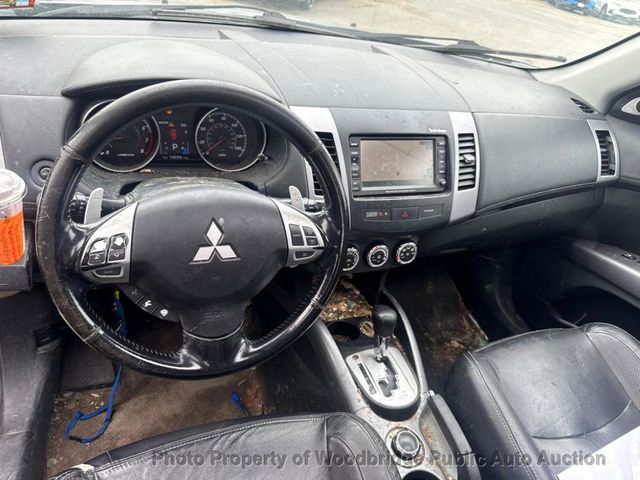 2010 Mitsubishi Outlander 4WD 4dr GT - 23027159 - 9