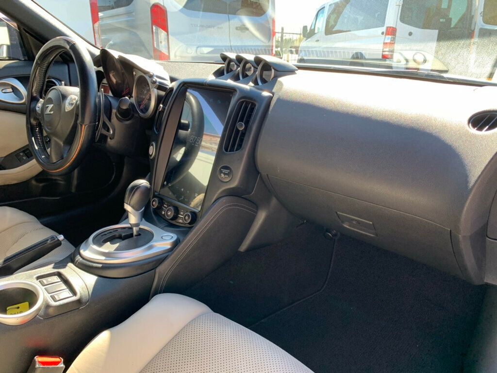 2010 Nissan 370Z 2dr Coupe Automatic Touring - 22932946 - 23