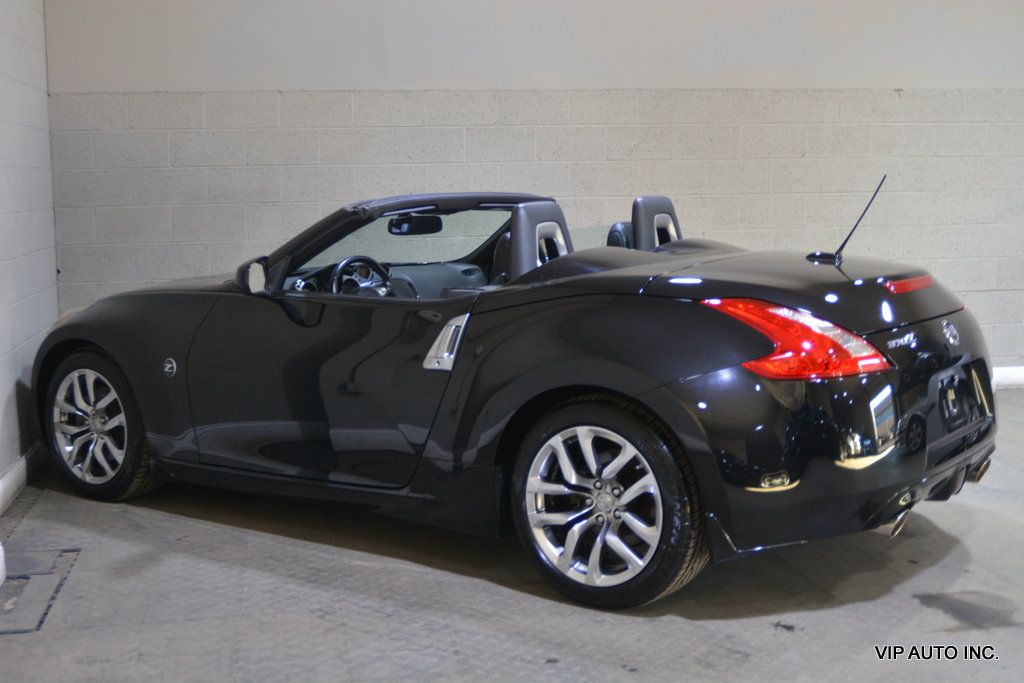 2010 Nissan 370Z 2dr Roadster Automatic Touring - 22776372 - 26