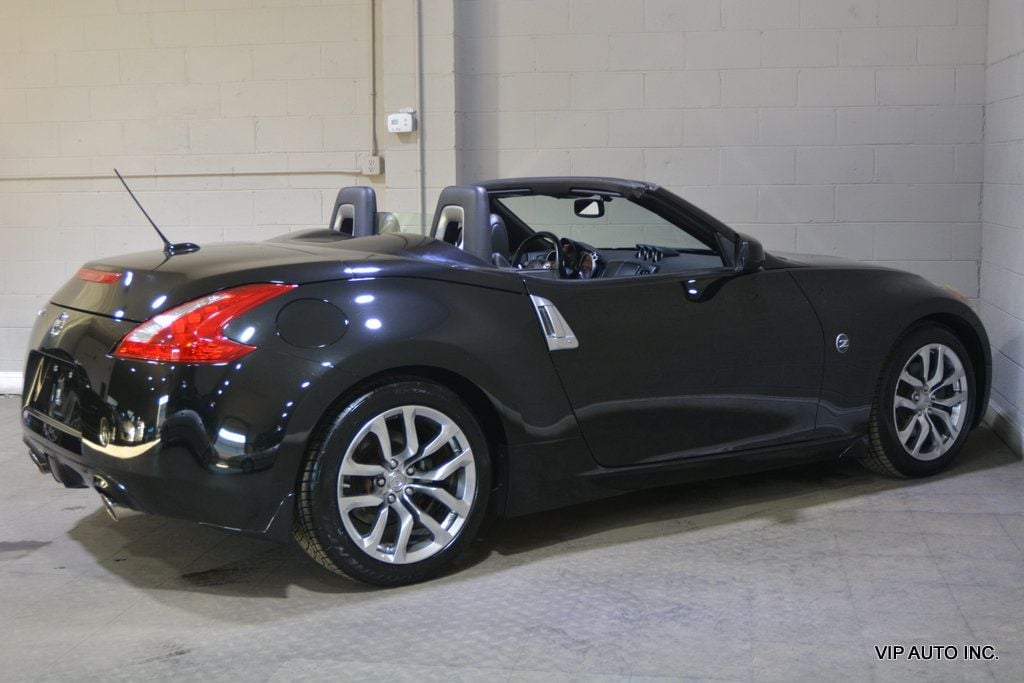 2010 Nissan 370Z 2dr Roadster Automatic Touring - 22776372 - 27