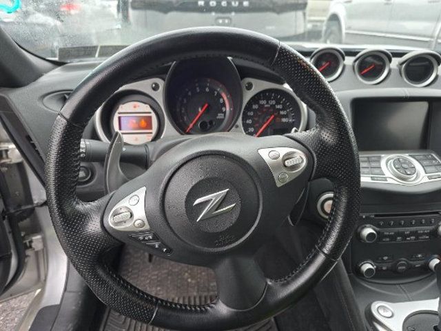 2010 Nissan 370Z 2dr Roadster Manual Touring - 22996193 - 5