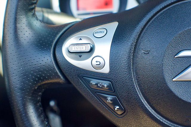2010 Nissan 370Z LocalTrade/Roadster/6-SpeedManual/Touring/SportPkg/Bluetooth - 22997101 - 21