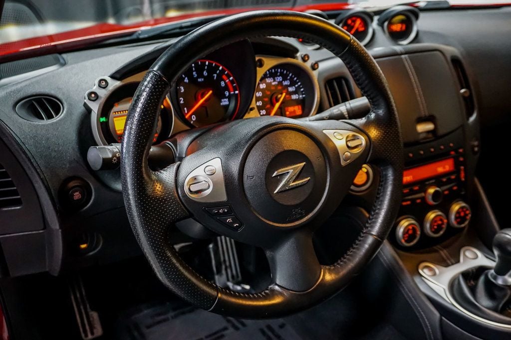 2010 Nissan 370Z *Touring Manual* *6-Speed Manual* *Only 28k Miles* *All Stock* - 22773047 - 10