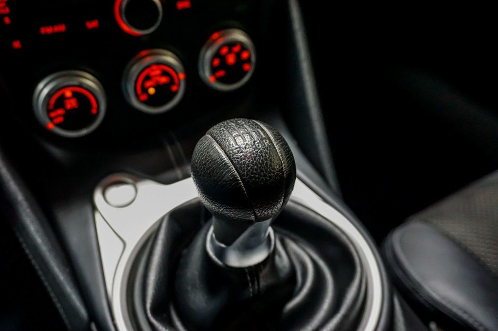 2010 Nissan 370Z *Touring Manual* *6-Speed Manual* *Only 28k Miles* *All Stock* - 22773047 - 60