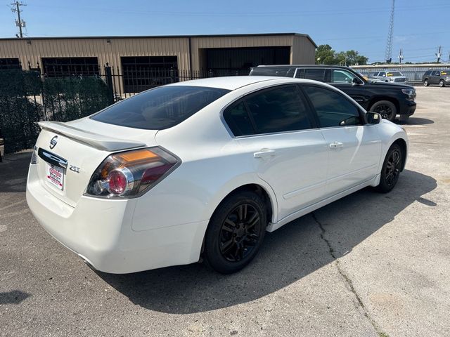 2010 Nissan Altima 2.5 - 23058977 - 3
