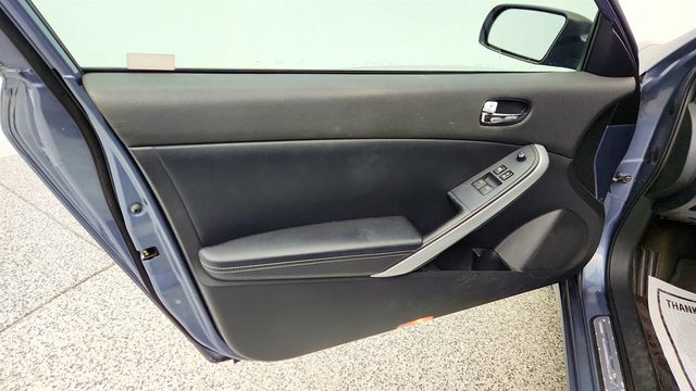 2010 Nissan Altima 2dr Coupe I4 CVT 2.5 S w/ Premium, Leather & Convenience Pkgs - 23003396 - 10