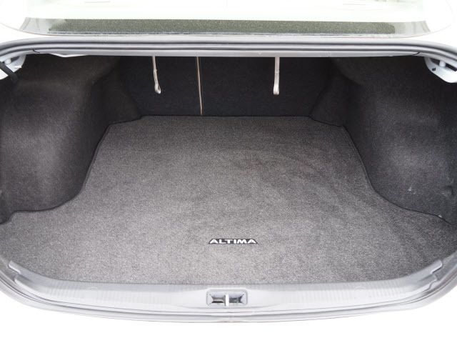 2010 Nissan Altima 4dr Sdn V6 CVT 3.5 SR - 11875830 - 18