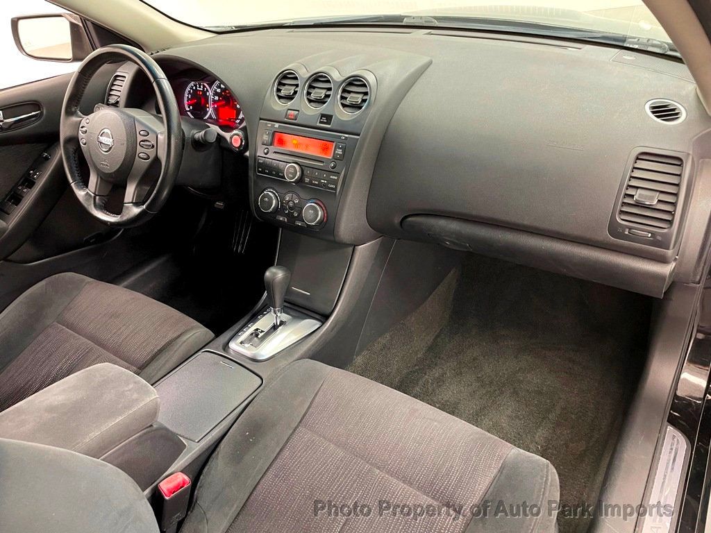 2010 Nissan Altima 4dr Sedan I4 CVT 2.5 S - 21665467 - 24