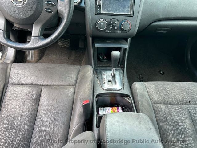 2010 Nissan Altima 4dr Sedan I4 CVT 2.5 S - 23035210 - 5