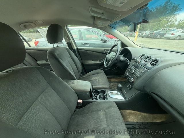 2010 Nissan Altima 4dr Sedan I4 CVT 2.5 S - 23078726 - 9