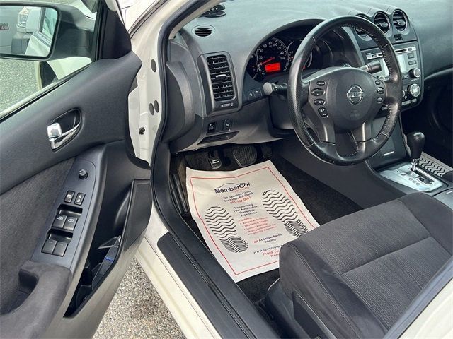 2010 Nissan Altima 4dr Sedan I4 CVT 2.5 S - 22973825 - 9